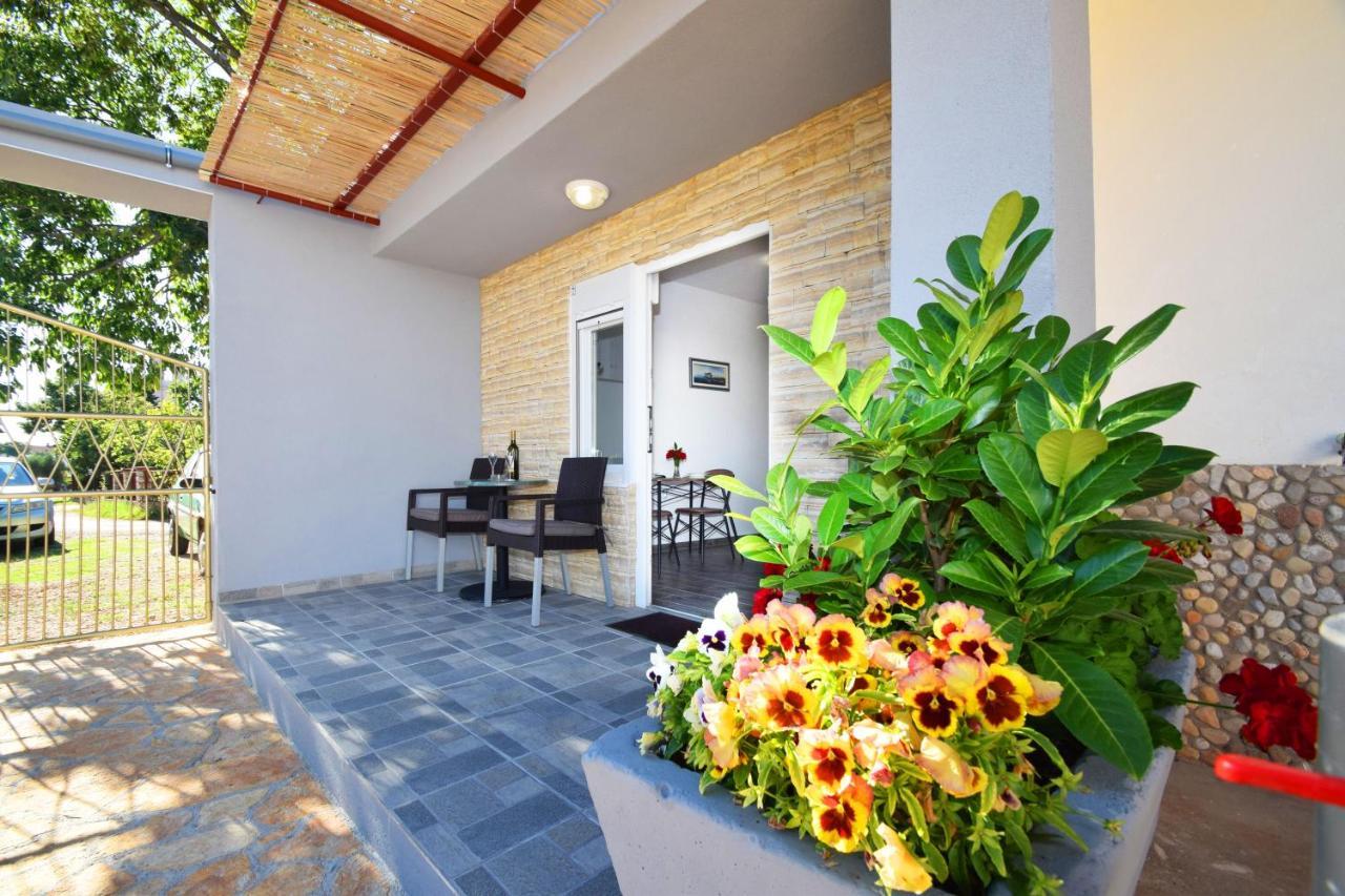 Holiday Home Zeljko,Marija & Jakov 斯塔利格拉德-帕克利尼卡 外观 照片